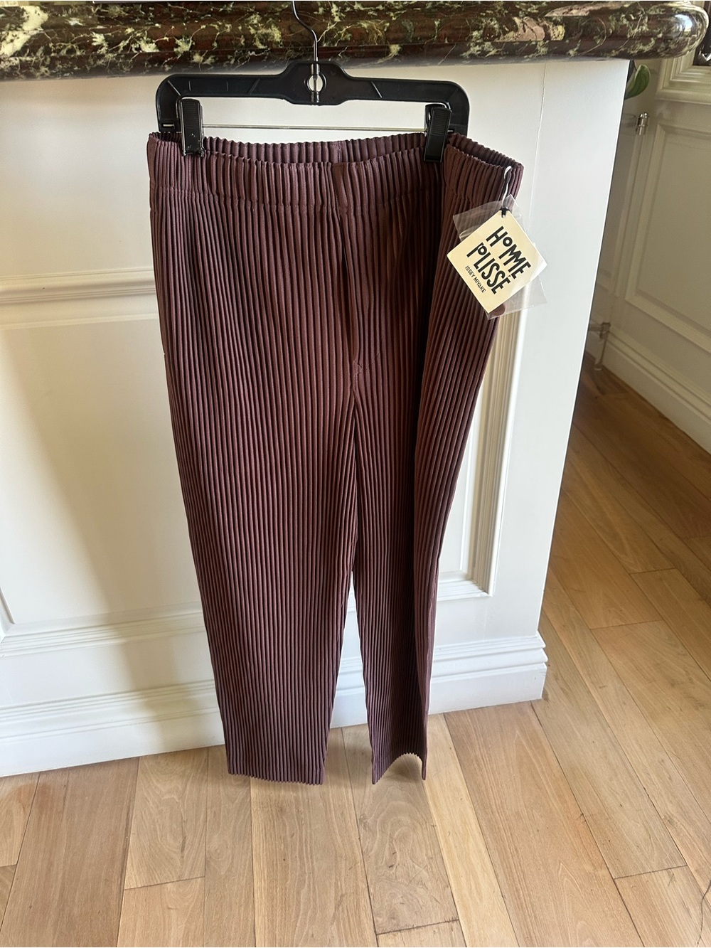 Homme Plissé Issey Miyake Pleated Pants
plum/mauve undertone.